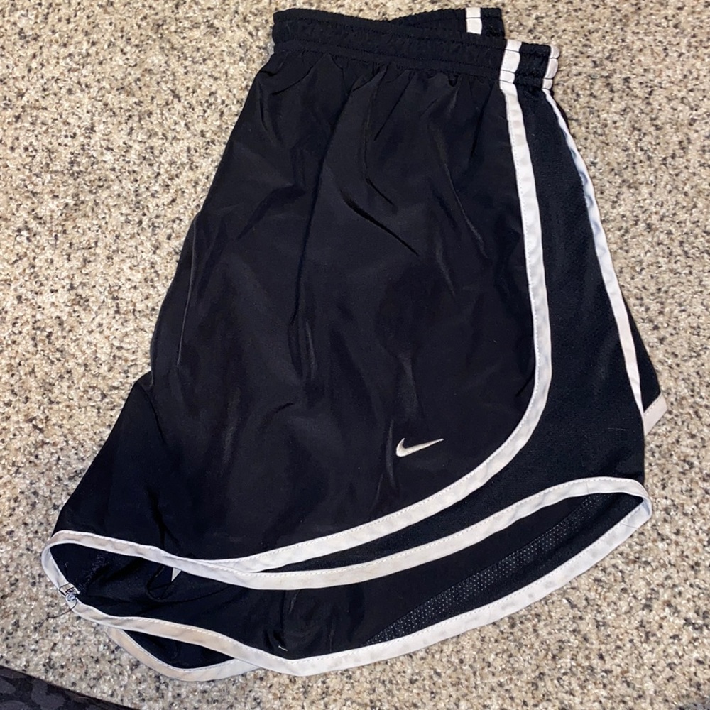 Nike running shorts !